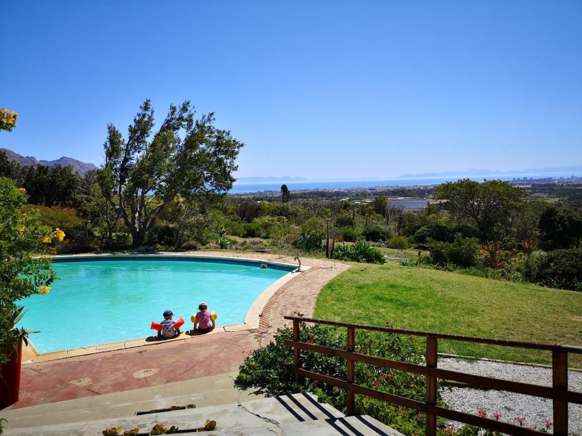 Watermill Studios Gordons Bay Exterior photo